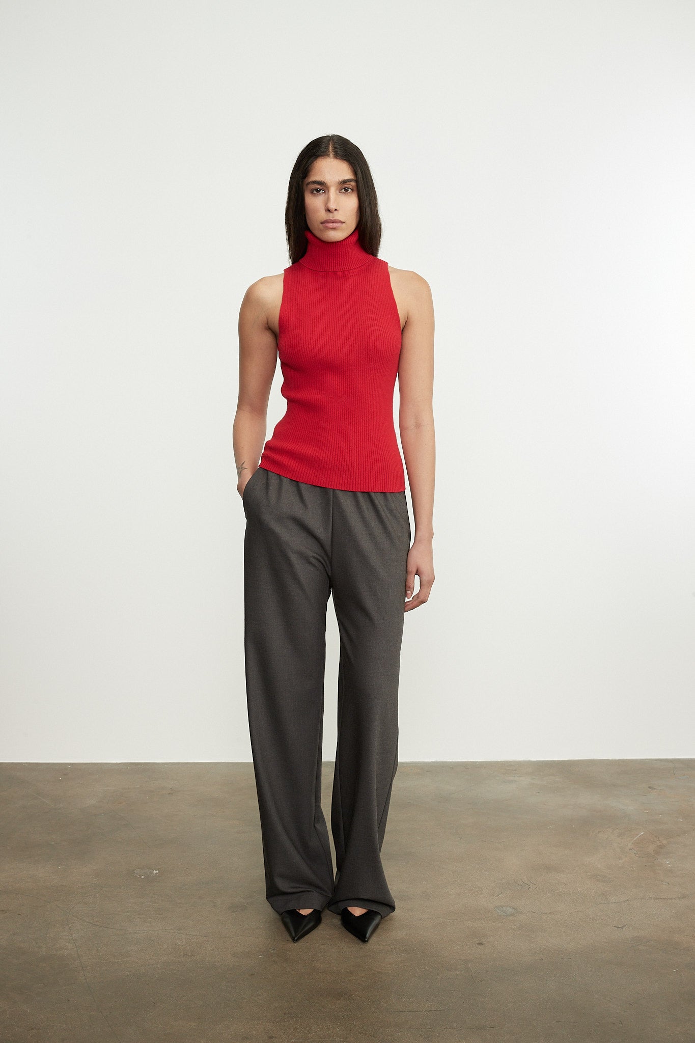 新品 BRUNT LILY neru design kozara 12 タン 新品 BRUNT LILY neru design kozara 12 タン BRUNT lily