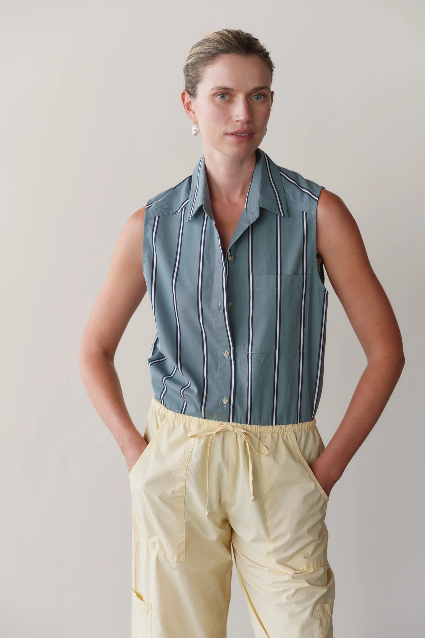 THE POP STRIPE SLEEVELESS SHIRT – Clairvaux