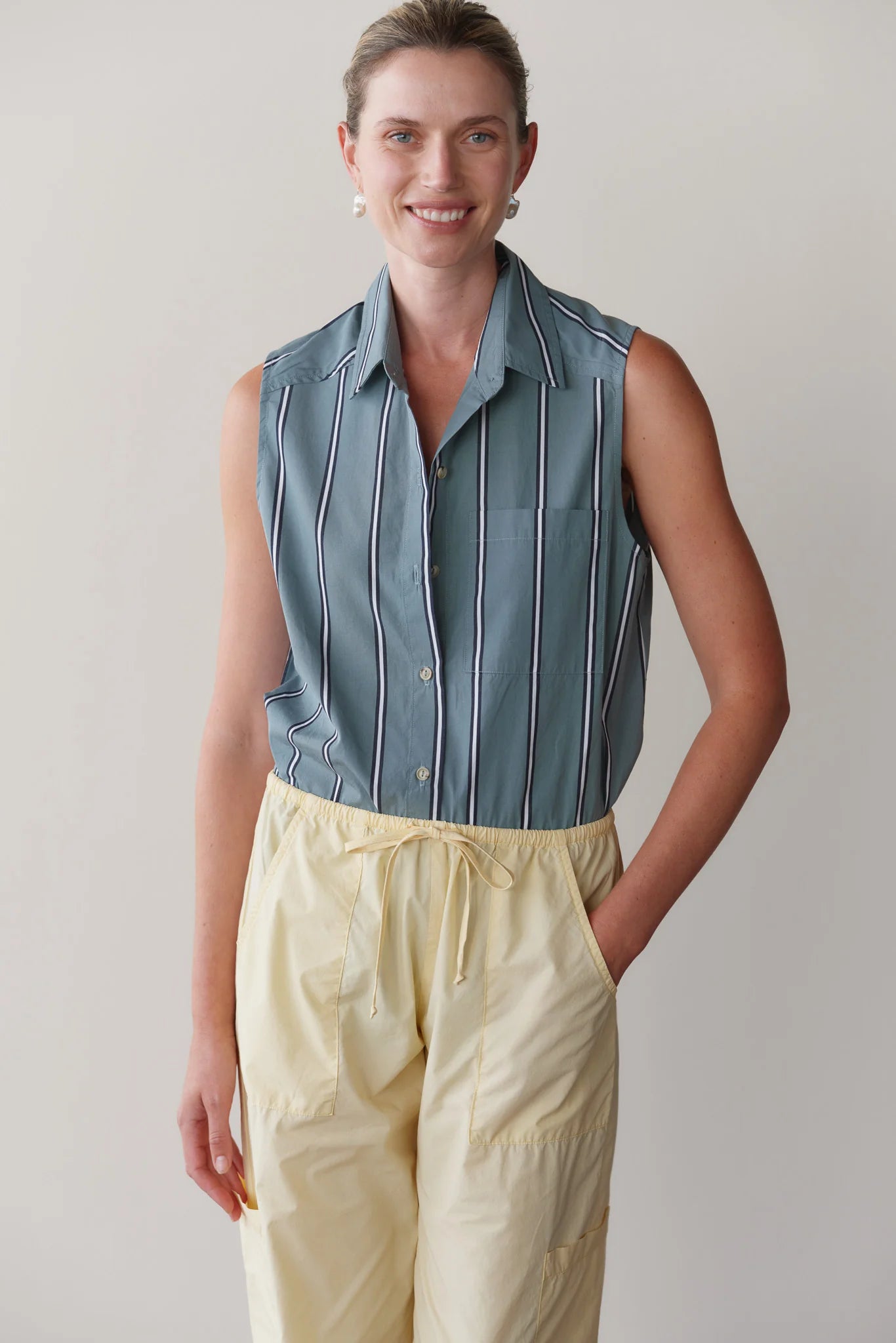 THE POP STRIPE SLEEVELESS SHIRT – Clairvaux